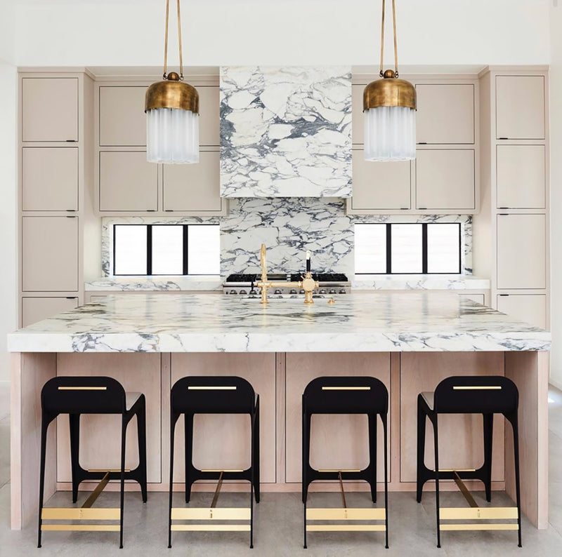 The luxury barstool is commonly used for residential projects for the kitchen counter or home-bar as well as for restaurant and hotel projects.